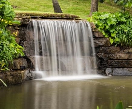 Water features for lakes and watercourses