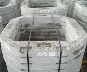 Precast concrete manhole seating rings