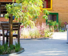 Resin bound pathway edging - Horatio's Garden