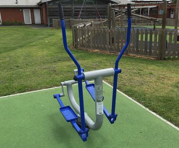 Outdoor cross trainers EXTERNAL WORKS