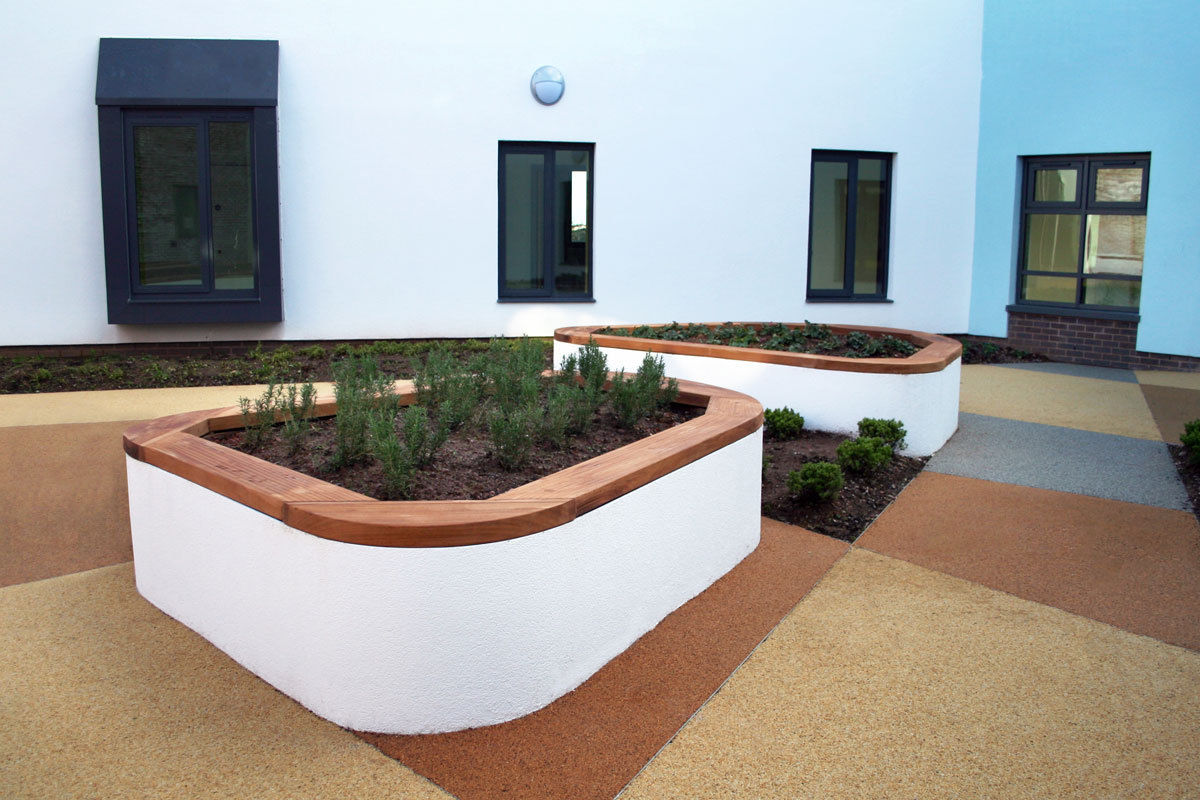 Images for External Seating for Langdon Hospital, Devon