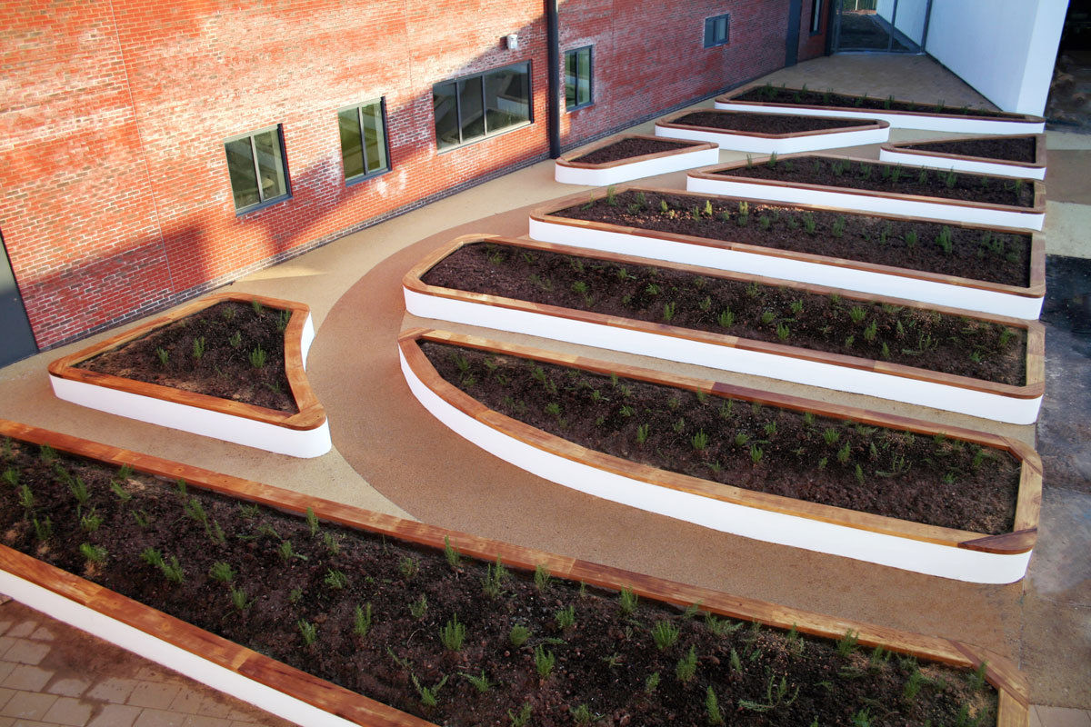 Images for External Seating for Langdon Hospital, Devon