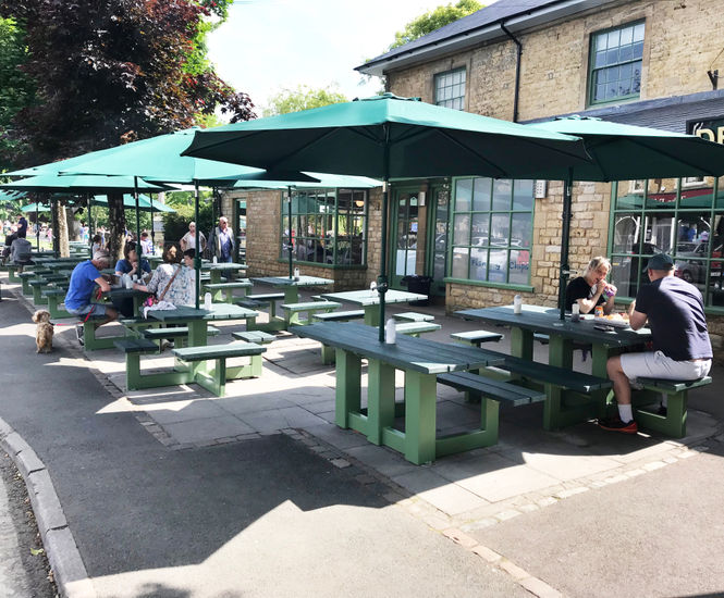 Recycled plastic picnic tables - De la Hayes Restaurant
