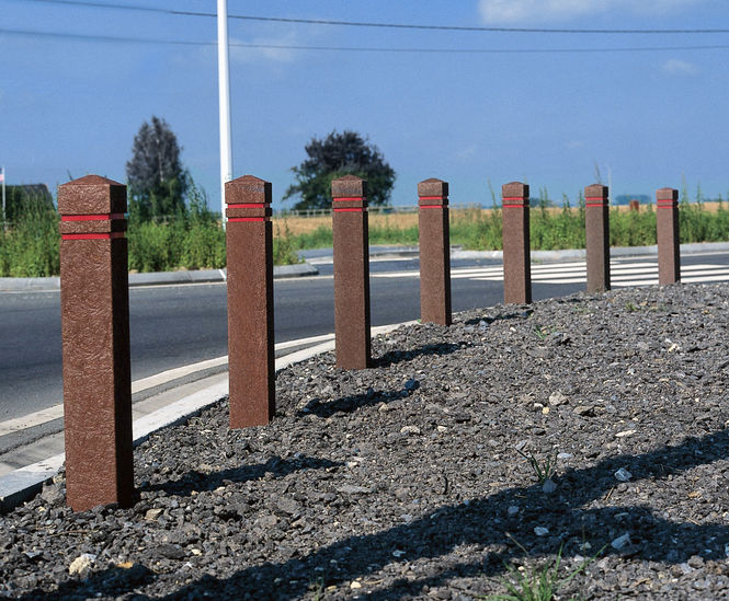 Pewsham Recycled Plastic Bollard - PBD403