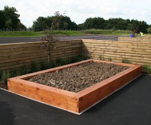 Sheldon Timber Planter - SPL311