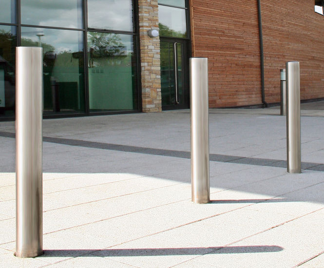 Malford Bollard MBD203 - large-diameter fixed steel security bollard