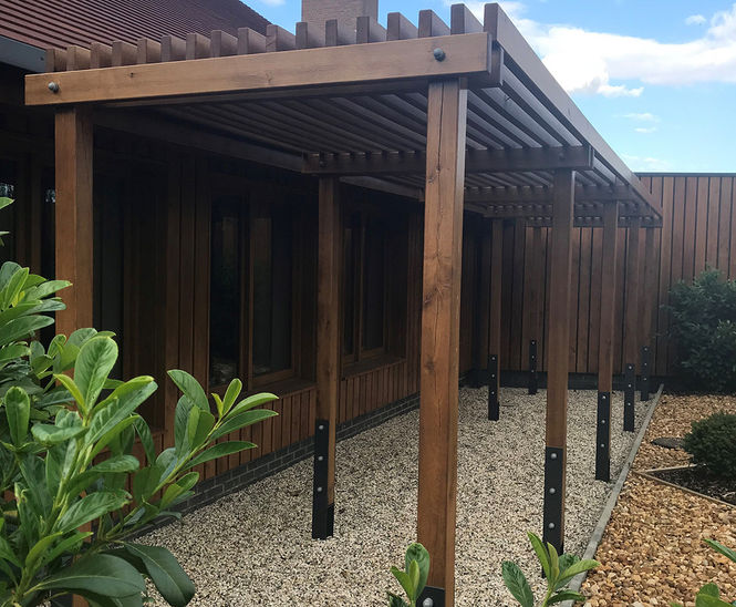 Bespoke oak pergola for Basildon Crematorium
