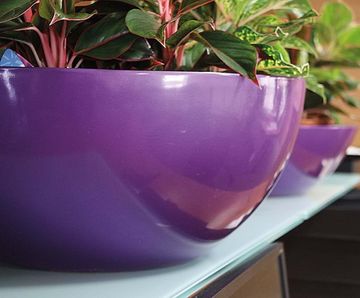 Luna Half - semi spherical ultra-lightweight indoor planters