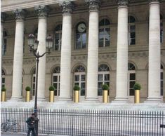 Pillar Geo Design - lightweight fibreglass column planters