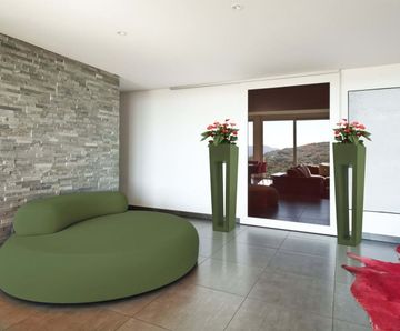 Flare & Maxi Flare - fibreglass decorative planters