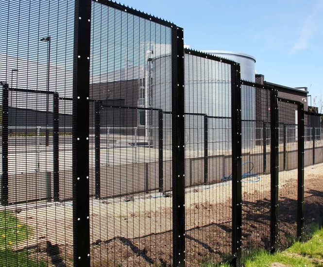 High-security fencing for data centres
