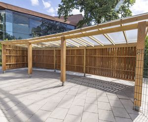 Large timber smoking shelter for Cheshire College
