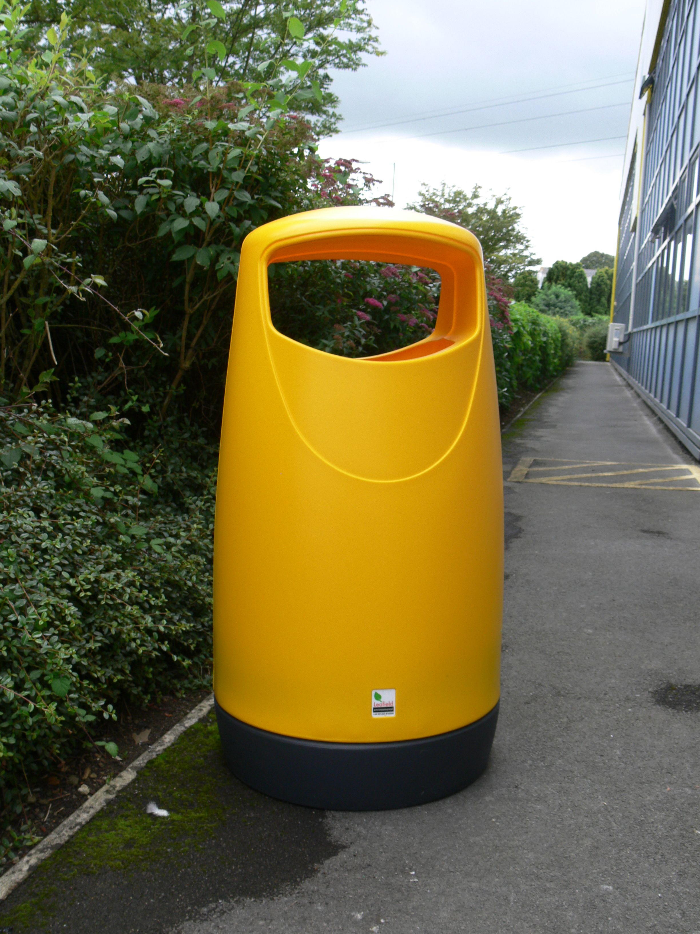 Leafield Consort Litter Bin Leafield Environmental ESI External Works