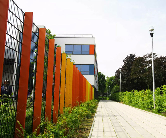 Decorative and sports fencing for new-build school