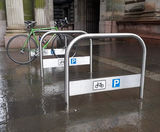 Bracknell Cycle Stand - mild steel bike rack - on this page