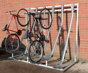 Neath semi-vertical cycle rack