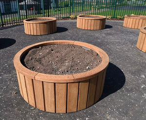 Paisley – large curved timber planter