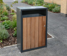 Westleigh – steel litter bin with timber slats