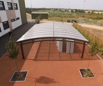 Newcastle Symmetric Lattice - steel frame shelter for outdoor spaces
