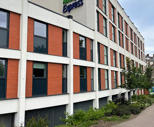 Security Screens for Holiday Inn