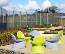 Fencing for mental health unit – Hafan Y Coed, Llandough