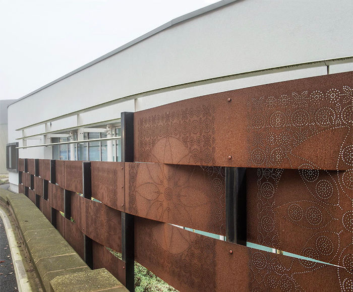 Images for Bespoke fencing creates serene retreat at cancer centre