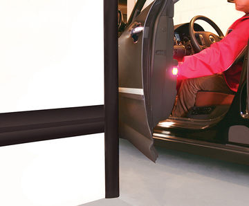 CS Acrovyn® - rubber crash rails for wall protection in delivery areas