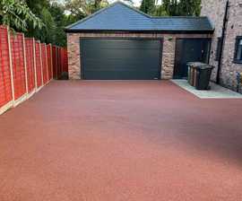 Terrabound permeable paving adds kerb appeal in driveway
