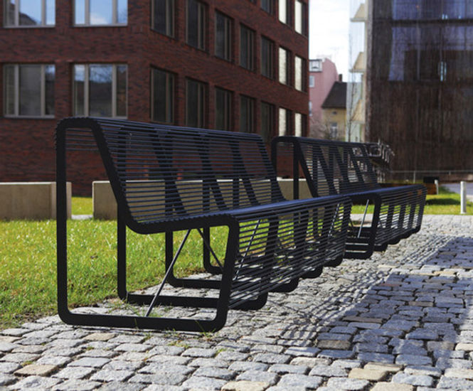 Limpido steel seats and benches