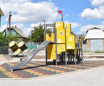 Finno Castle - play tower with slide, for 25 users