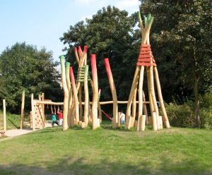 Teepee Course Little Path