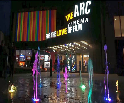 Decorative illuminated plaza water feature - Daventry