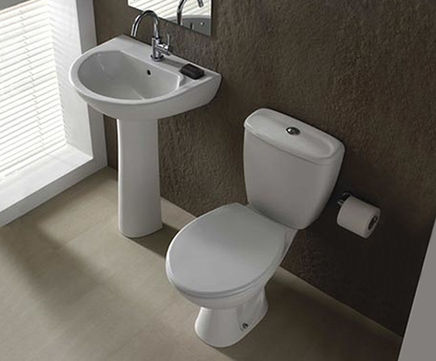Option co-ordinated bathroom suite