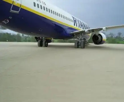 Aviation Fibreturf rootzone reinforcement for airports