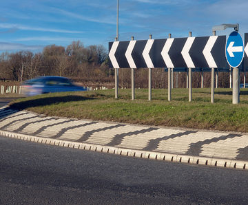 ACO KerbDrain E / E+ - combined kerb and drainage system