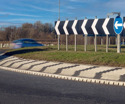 ACO KerbDrain E / E+ - combined kerb and drainage system