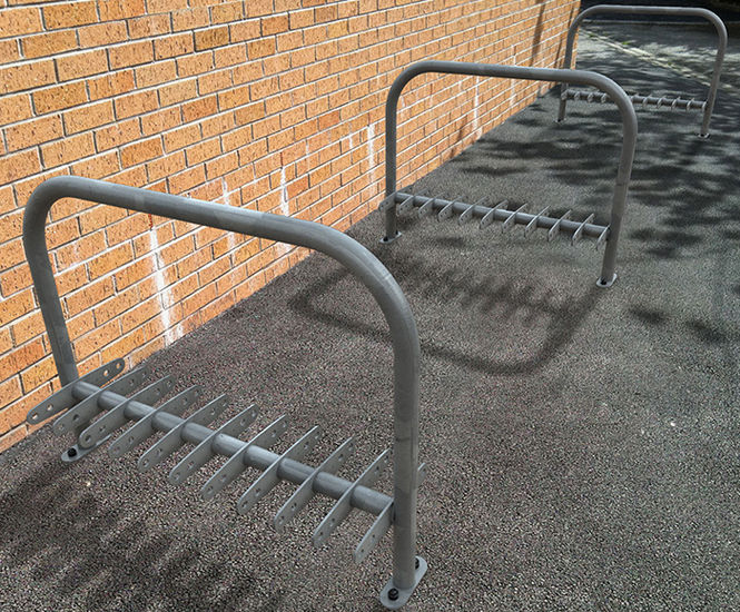 Sheffield - mild steel double-sided rack for 20 scooters
