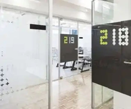 Manifestation & wayfinding signs, Westminster University