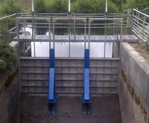 Stainless stell channel mounted penstocks