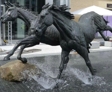 Design, build and maintenance of water features