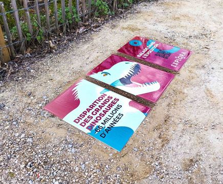 Enamelled lava ground signage for trail - Saint-Étienne Town Hall