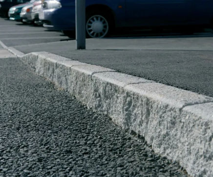 K-lite® Traditional kerb