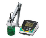 Oakton® pH 700 and Ion700 benchtop meter - on this page
