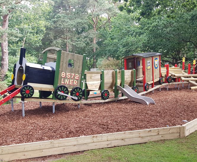 Train- and nature-themed play area - Kelling Heath Holiday Park