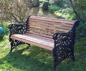 Squirrel cast iron and timber bench