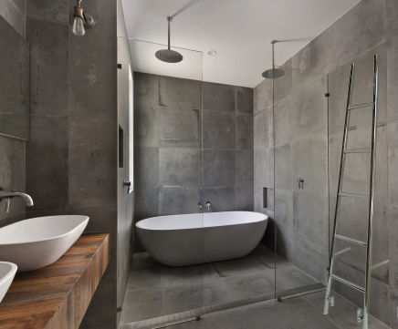 Rye 520 stainless steel heated towel rail