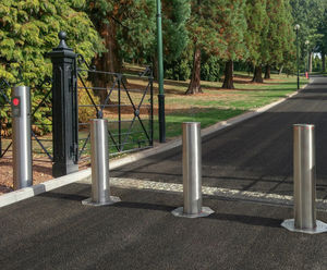 Terra Galaxy - IWA 14 automatic rising bollard (7.2t @ 30mph)