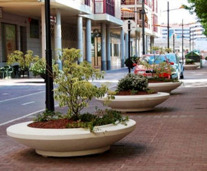 Mago - Dish concrete planter / seat