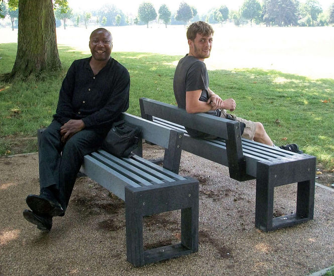 Canvas ML - recycled plastic bench with / without back