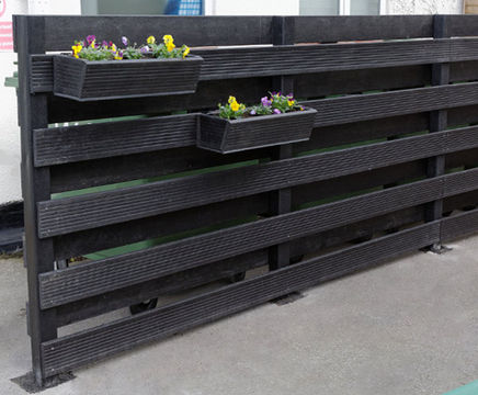 100% Recycled Plastic Hit and Miss Fencing